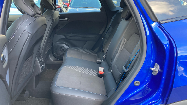 Renault Symbioz 1.6 E-Tech FHEV 145 Iconic Esprit Alpine 5dr Auto Hybrid Estate